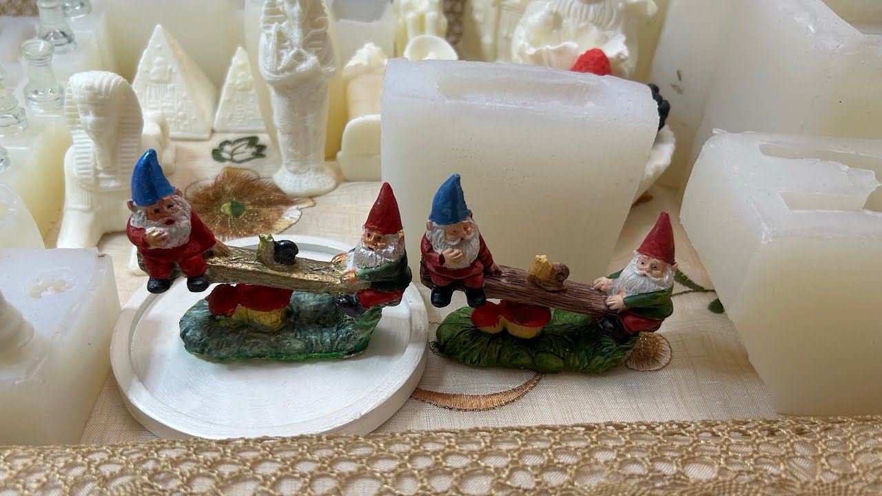 عمل قالب من السيليكون و الجبس لقطعة علي شكل سنافر وزينت بيهم طبق ديكور صغير ✨ #جبس #قوالب #ديكور