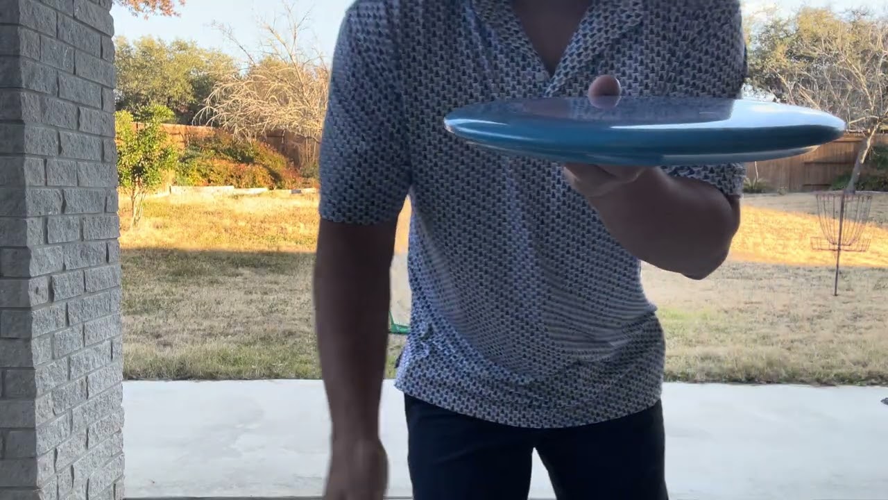 New to Disc Golf: Backhand Throw