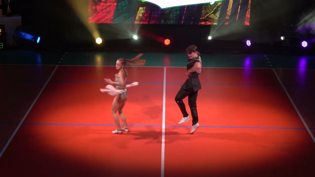 Kat. B, Footwork, 1. místo Tomáš Staněk - Valérie Horská  [www.rokenrol.cz]