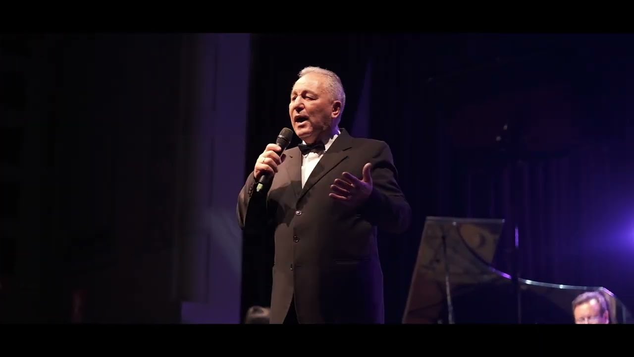 BARRIO DE GUAPOS Musica y Letra: Pintin Castellanos Canta: Victor Salas  Orq A Lo D'Arienzo