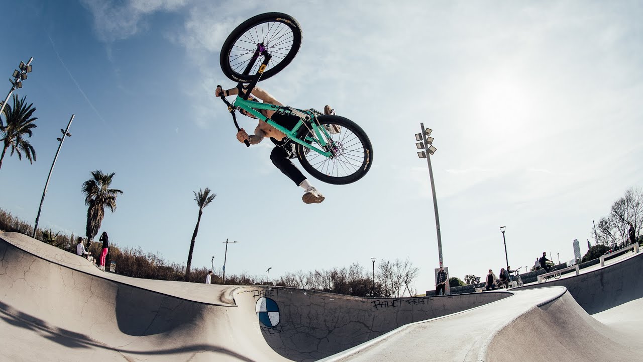 DAVID GODZIEK | STREETS OF BARCELONA