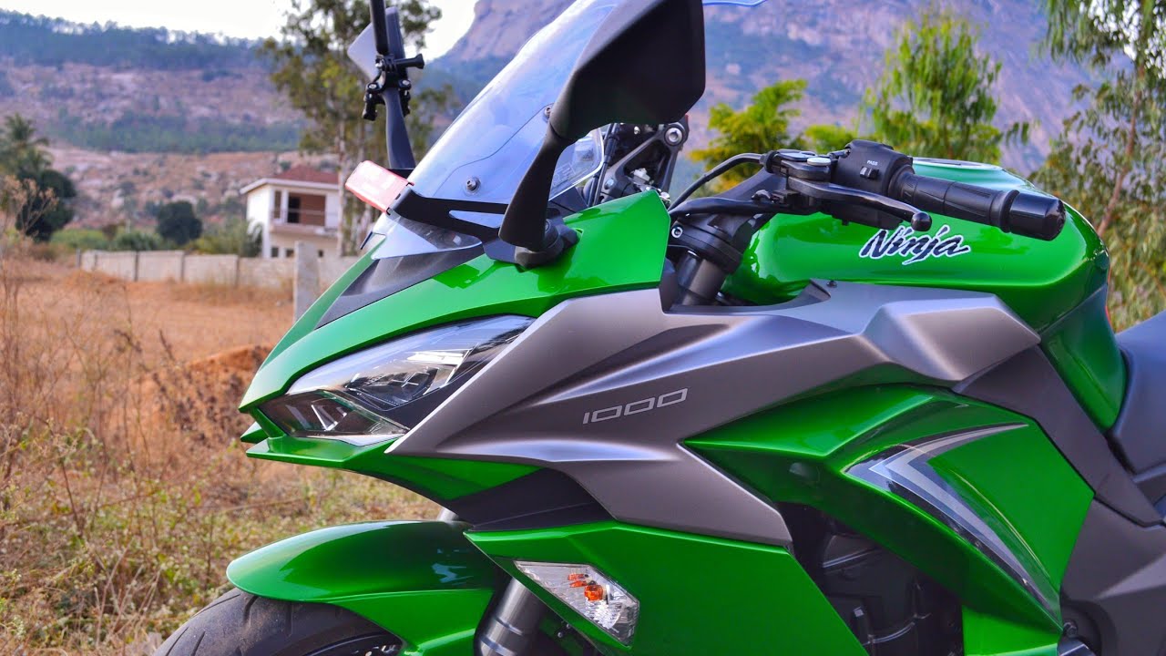 Kawasaki Ninja 1000 and Insta 360oneX Night Shots
