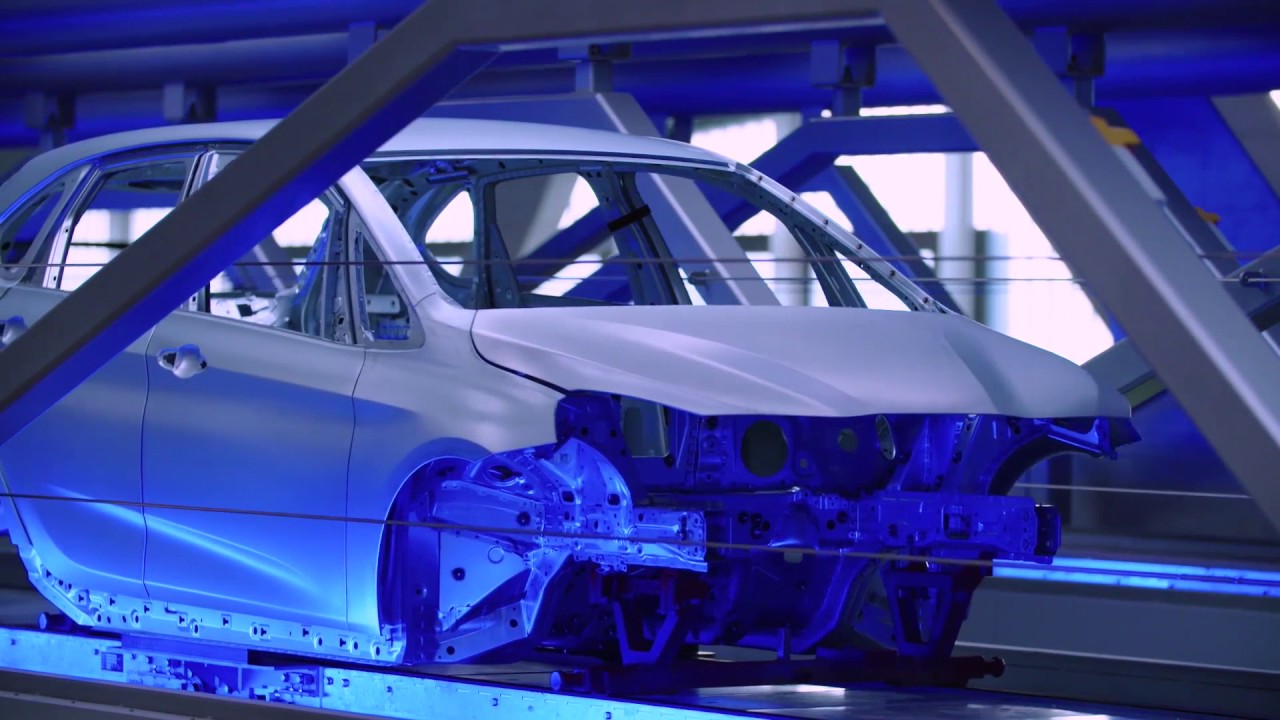 BMW production Leipzig - Central Building | AutoMotoTV