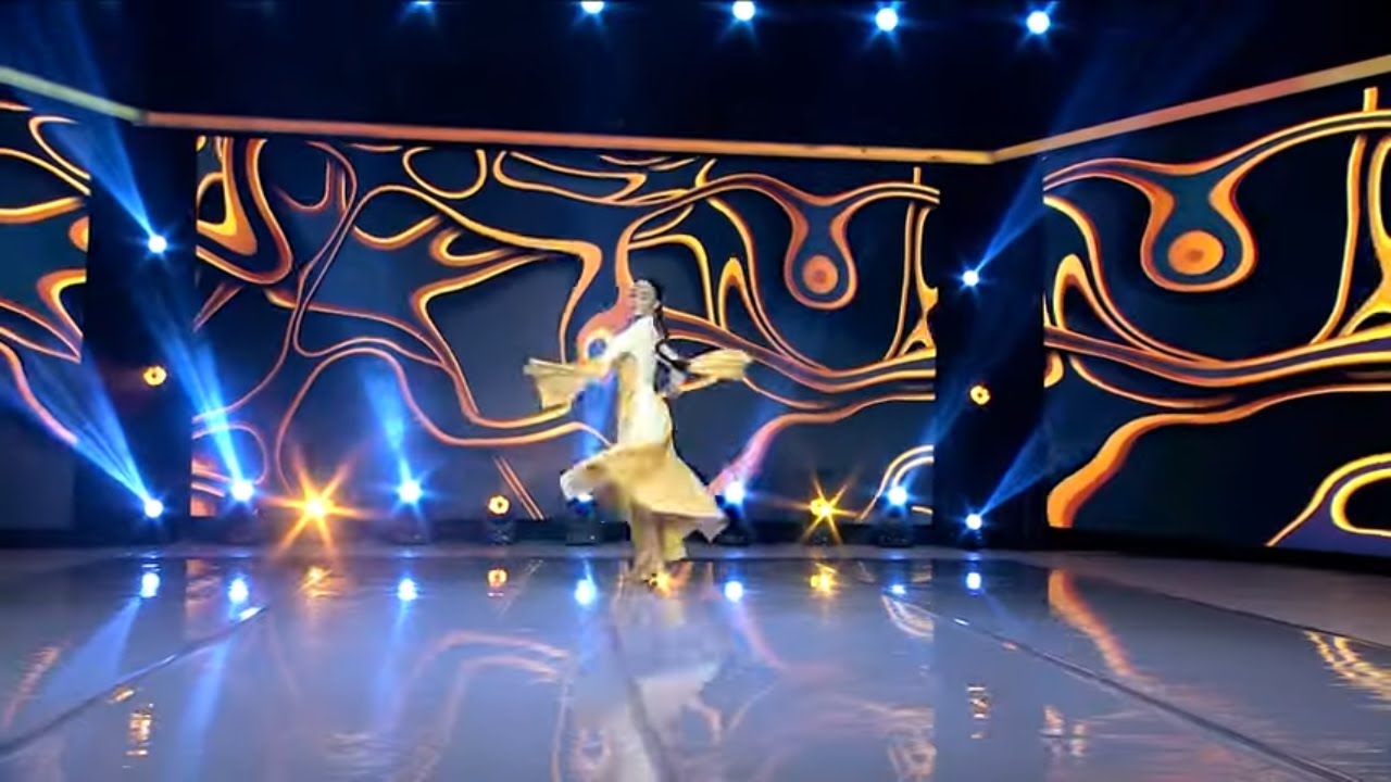 Ազգային պարեր / Azgayin parer / Գալահամերգ 01/ Թեհմինա - Լուռ ու մենակ