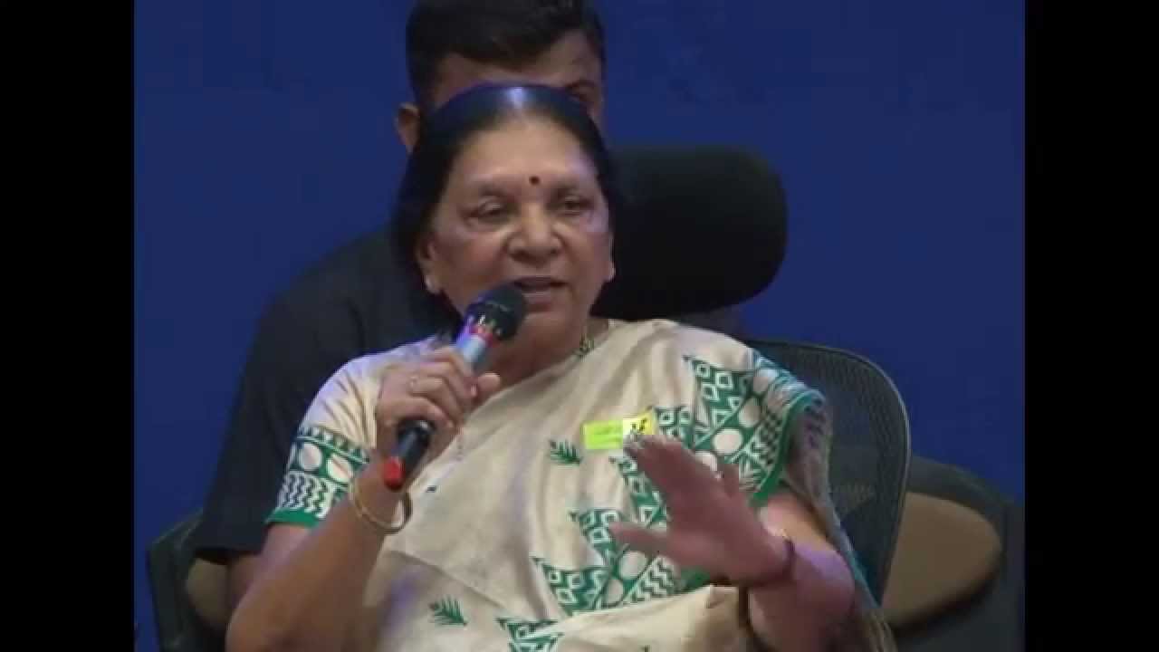 Student asks CM-If we write letters to you, will you spare the time to read them?