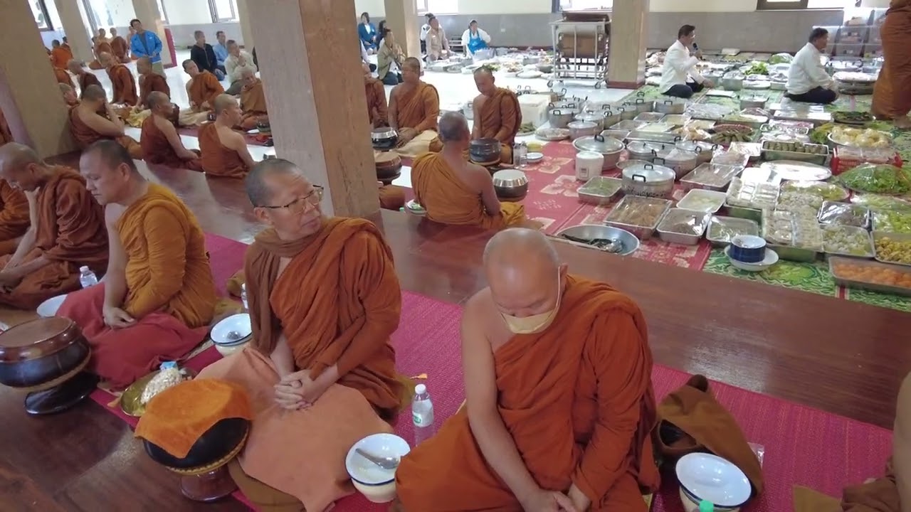 140125692026.By PC2wara 1/ 4 พิธีบำเพ็ญกุศลถวายภัตตาหารเช้า ในวันครบรอบปัญญาสมวาร พระราชมงคลวชิรโกศล