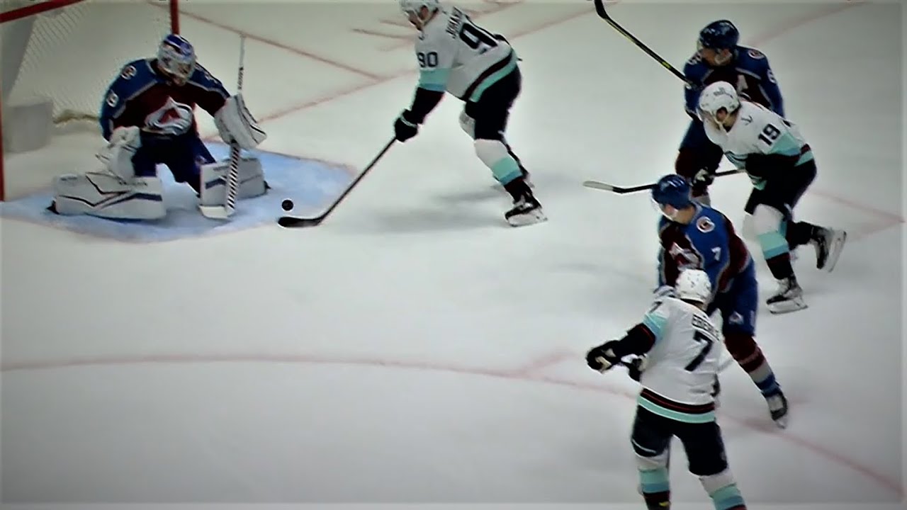 Marcus Johansson Answers With This Redirection In Front Of Francouz
