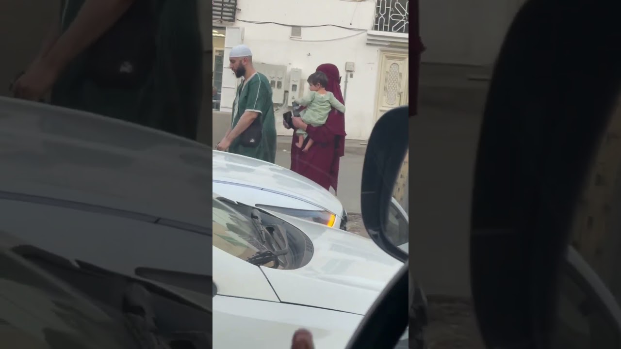 On the road in Al Hijrah district Mecca 🕋 Saudi Arabia 🇸🇦 1
