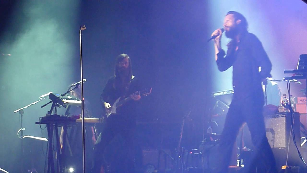 Father John Misty - Because The Night (Patti Smith Cover) (The Roundhouse - 20/05/2016)