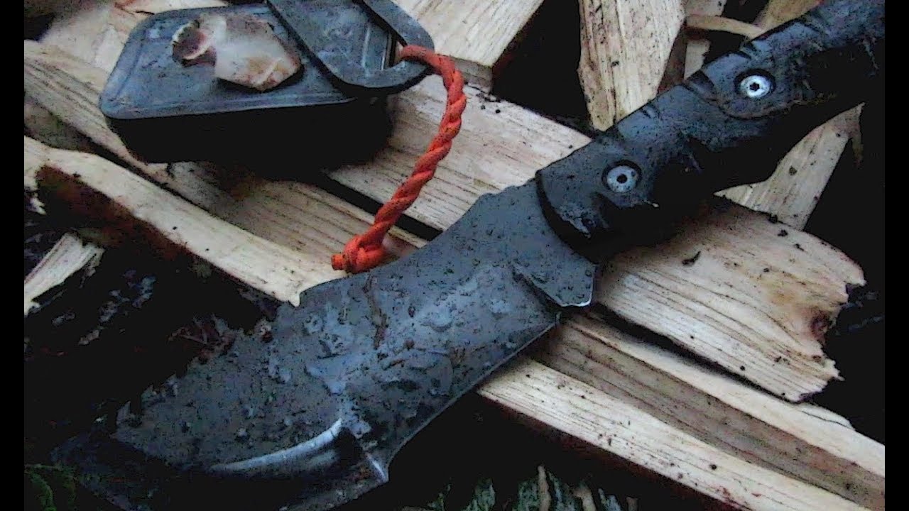 Cold & Wet Flint & Steel Split Wood Fire with The Tracker