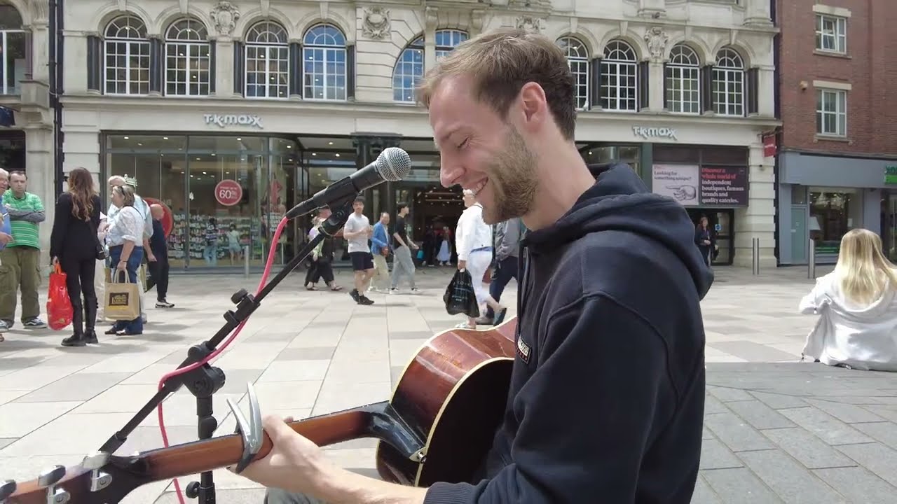 Don't Think Twice, It's All Right played on the Hayes in Cardiff