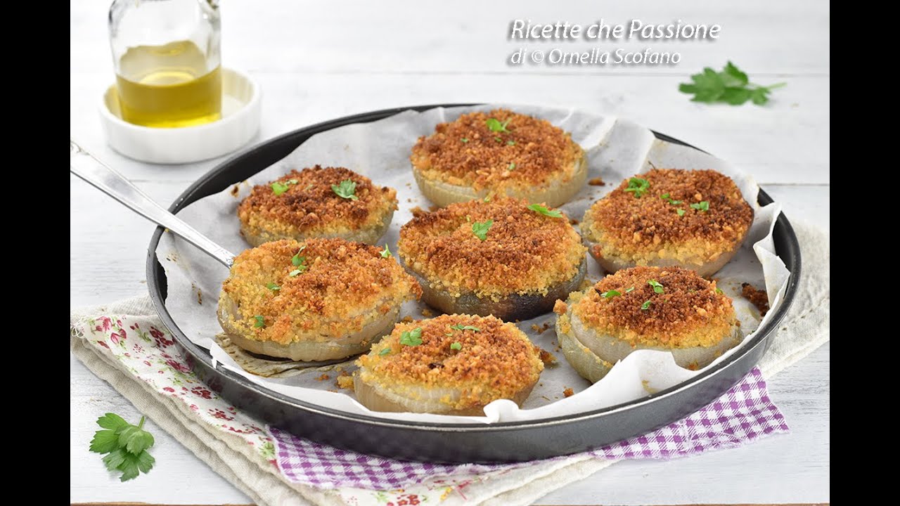 Cipolle gratinate al forno con un ingrediente che le rende ancora più gustose - Ricette che Passione