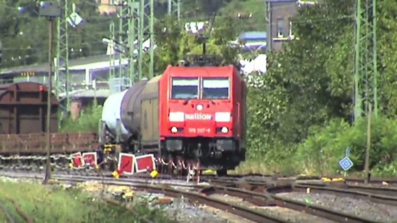 Bauzug, 3x BR151, BR185, BR143, BR425 südwärtiger Ortseingang Bad Hönningen