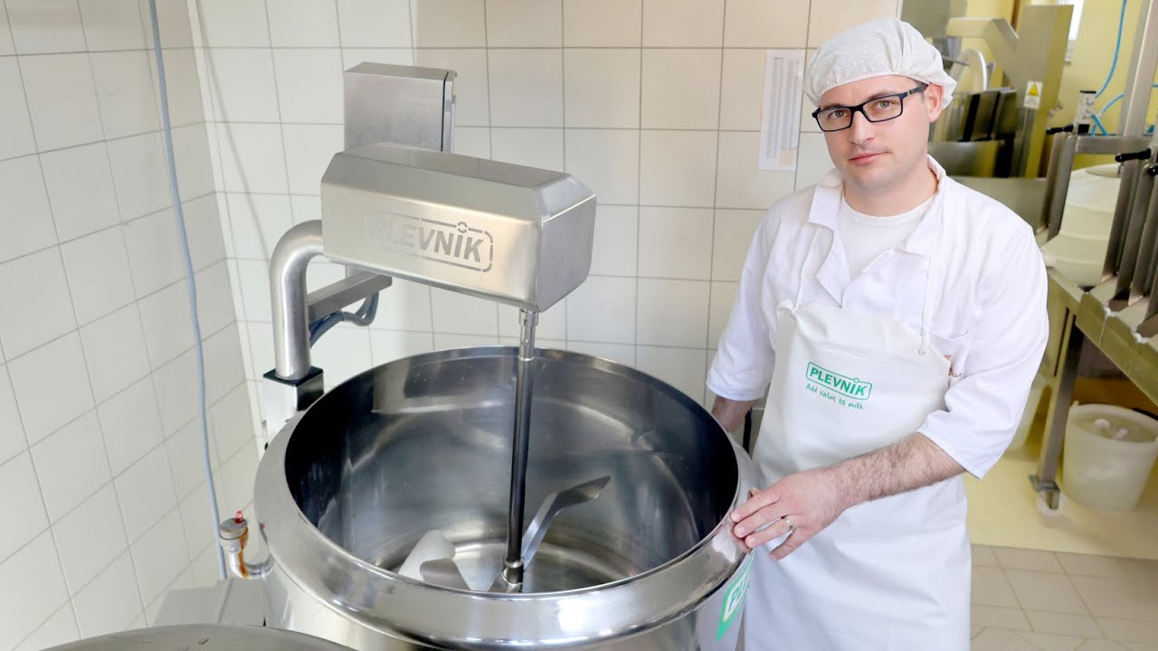 Making yogurt, cheese, curd, riccotta with Pasteurizer (Plevnik). Add value to milk.