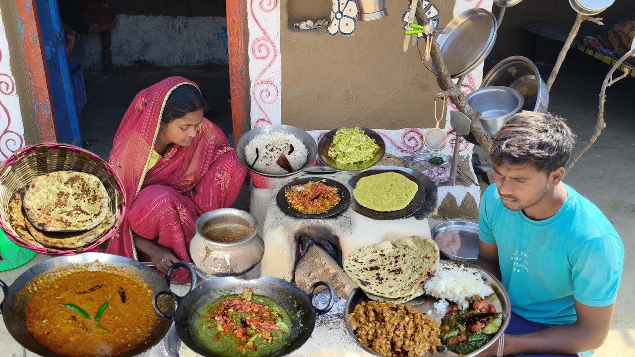 आज जया जी बनाई निमोना हरा चना रोटी स्पेशल चना दाल | Village Recipe |