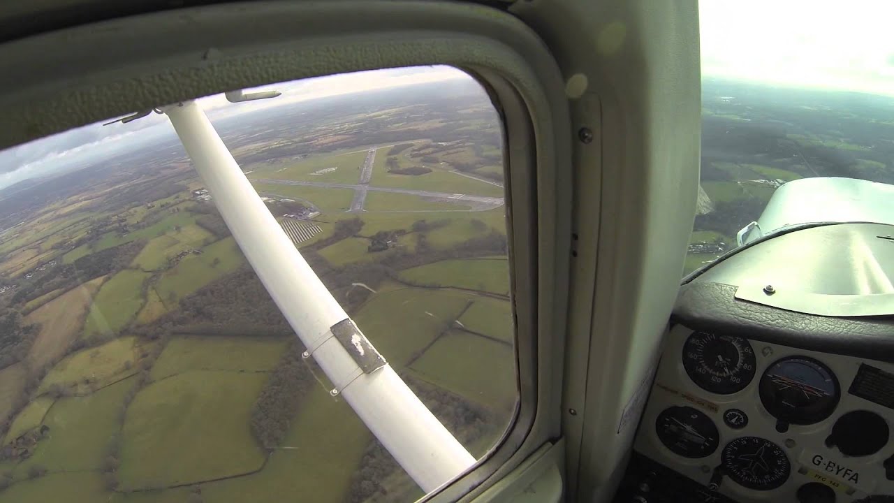 Fairoaks to Top Gear Test Track (Dunsfold) | HD | Cessna 152