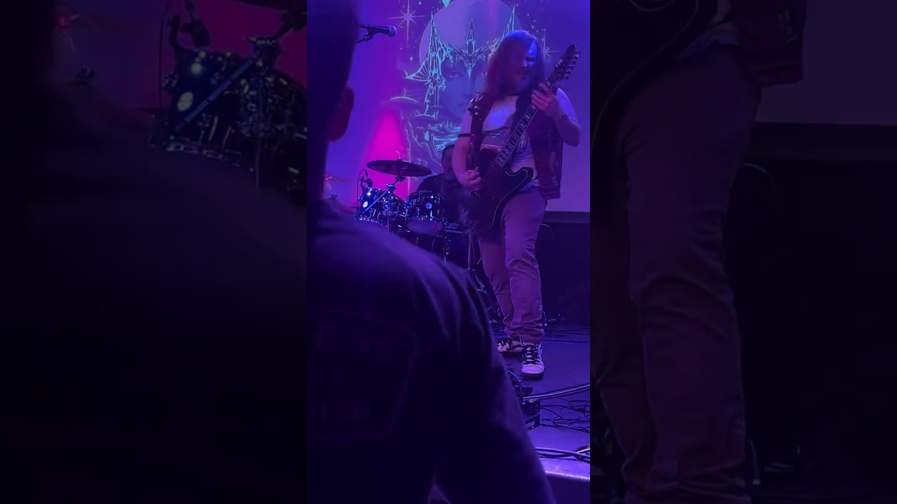 Altura-Bomb Track live Waiting Room 