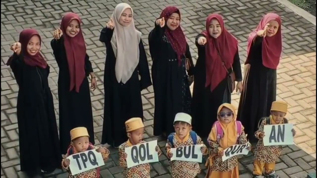 🏆 Juara 2 – Kekompakan & Identitas Kelas 🏆 Ustadzah Nafis | Collaborative Vlog Competition 2025