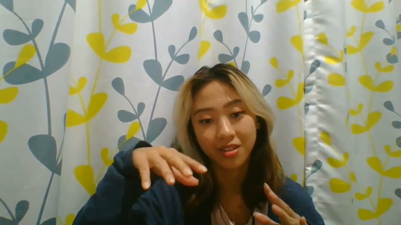 DESCRIBING AND COMPARING CLOTES | as major assignment 1 | with Mrs. Sri Dewi Anggraini