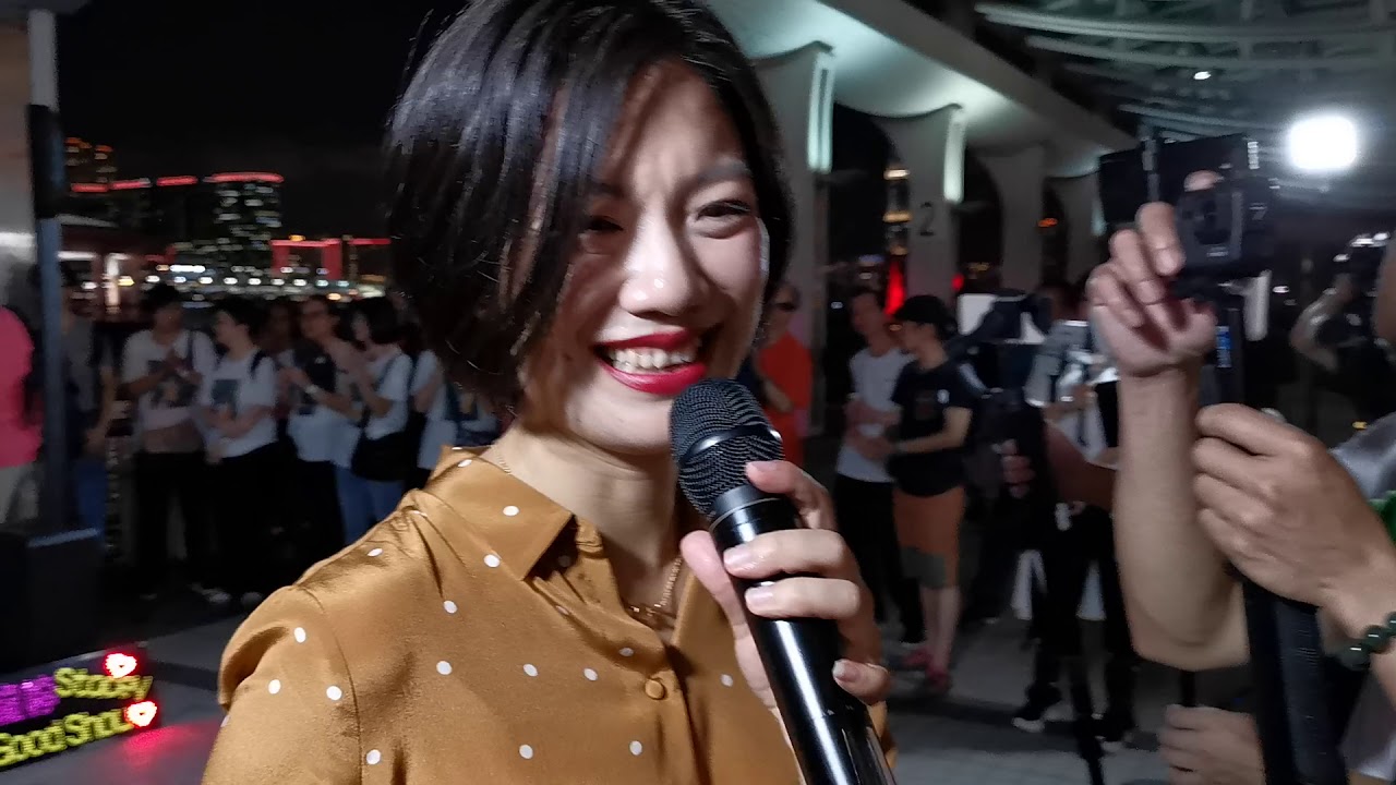 香港旺角小龍女 龙婷 中環演唱 第三節  (山茶花，千言萬語，誰來愛我，今宵多珍重) 2019/8/27