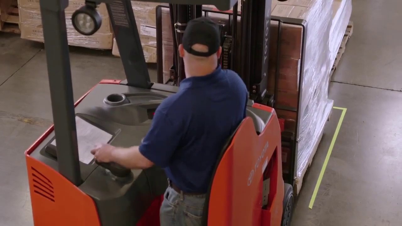 So Much to Consider: Which to Use?  Stand up Rider Forklifts vs 3-Wheel Electric Forklift