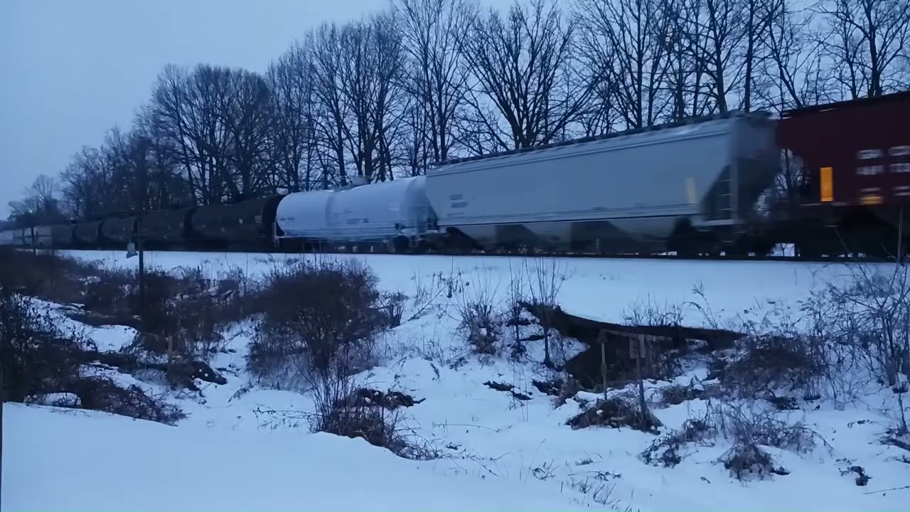 2/5/26 sb/nb lsrc 6454 then nb lsrc 6433 6432 grain to dark to see nice backdrop with the snow/sky