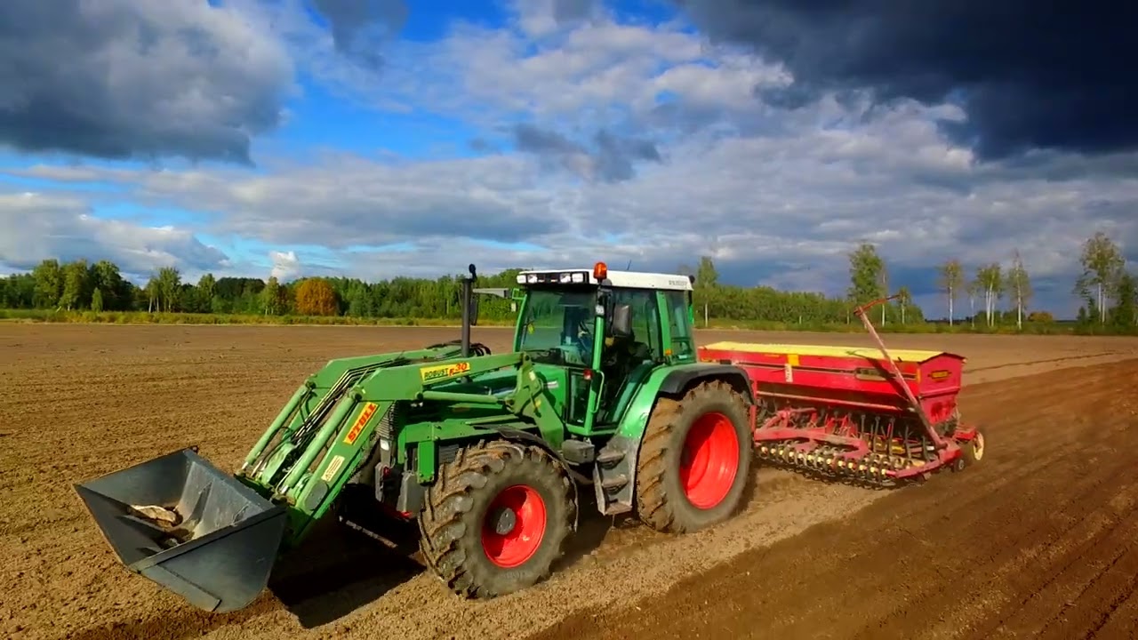 Seeding winter wheat | Fendt Farmer 311 & Väderstad Rapid 400c Super