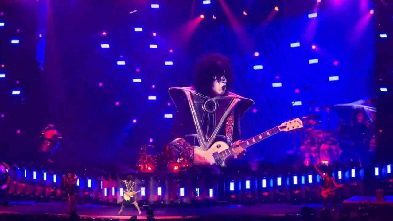 War Machine - KISS Live at The Climate Pledge Arena in Seattle 11/6/2023