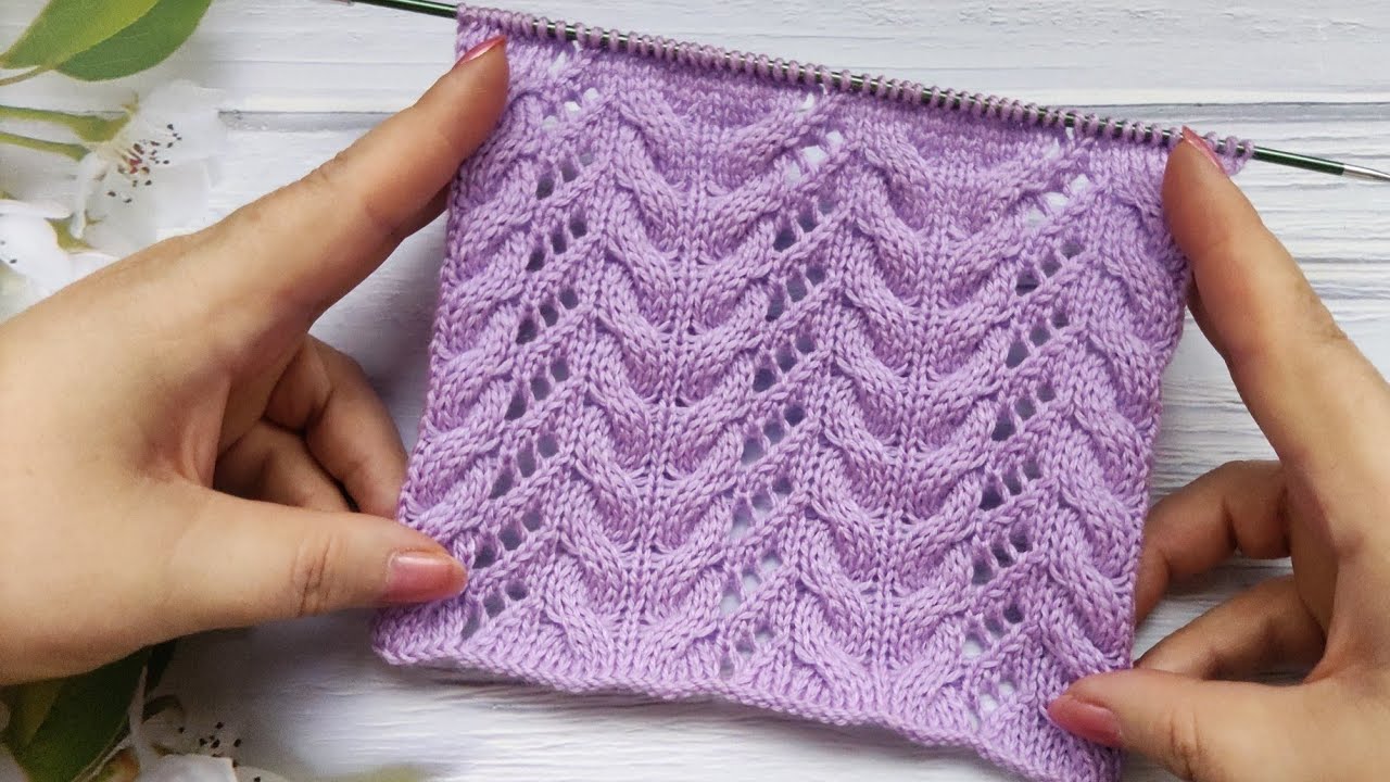 Lace Cable Knit Stitch | Ajour-Zopfmuster stricken | Punto Trecce Traforate| Point Torsades Ajourées