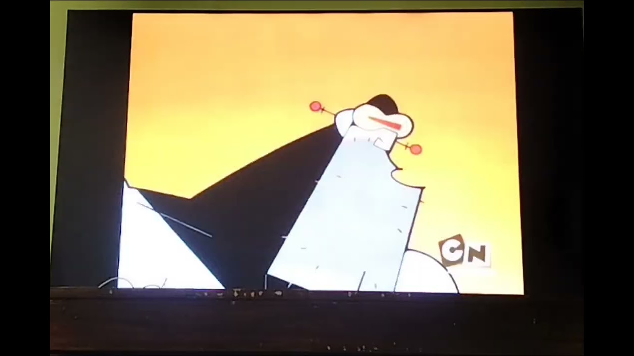 [ El Escuadrón del tiempo ] Albert Einstein Confunde A Larry Con La Esposa de Tuddrussel 