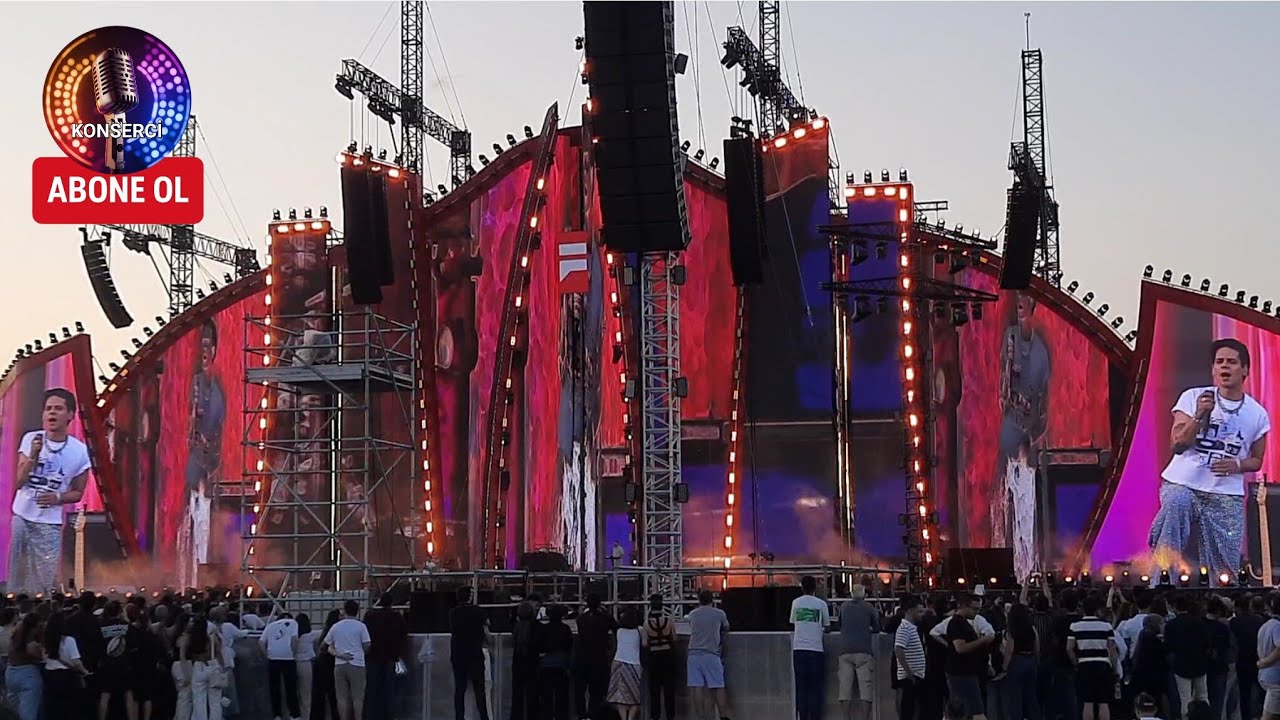 Madrigal İstanbul Festivali Konserinde Yeni Albümünden Şarkılar Seslendirdi