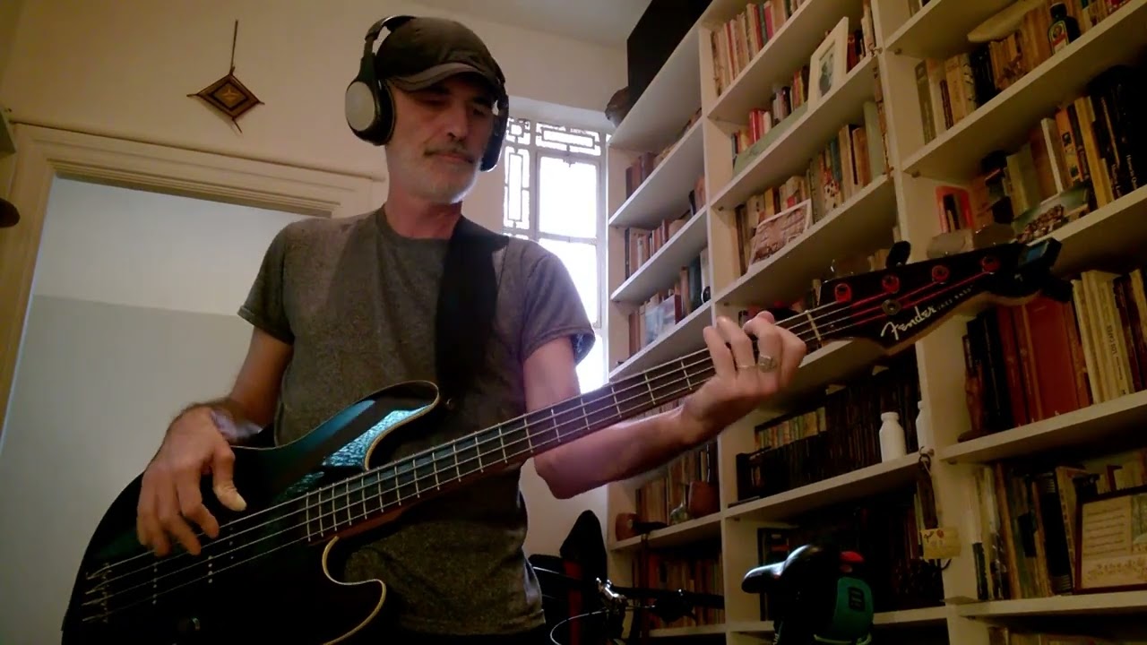 Expresso Love - Dire Straits [Bass Cover]