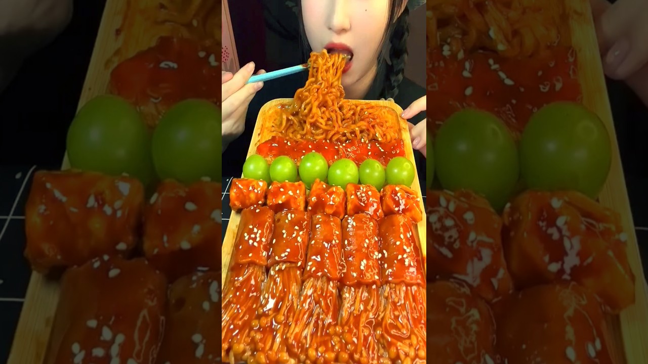 Yammy Gourmet Platter 👧😄 #shorts #food #mukbang #gourmet #eatingsounds #asmr #spicy #eating #yt
