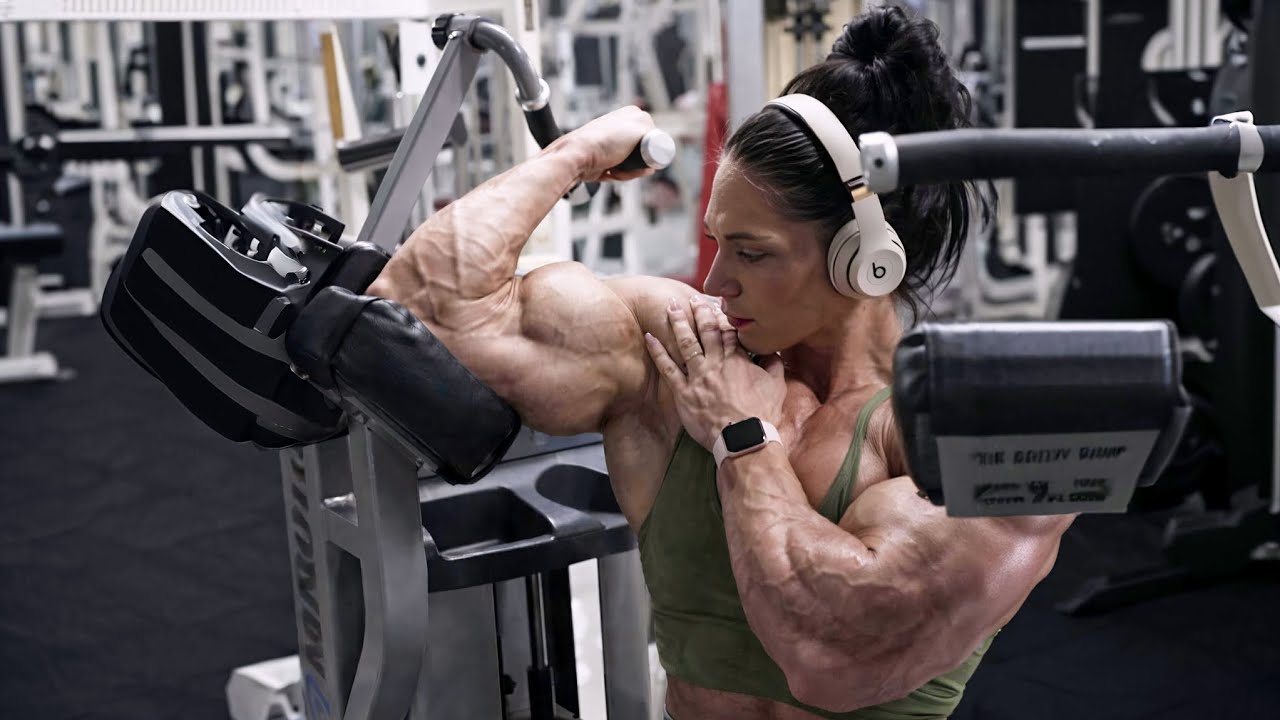 The Rise of Brittany Hutchinson | Female Bodybuilding Beast