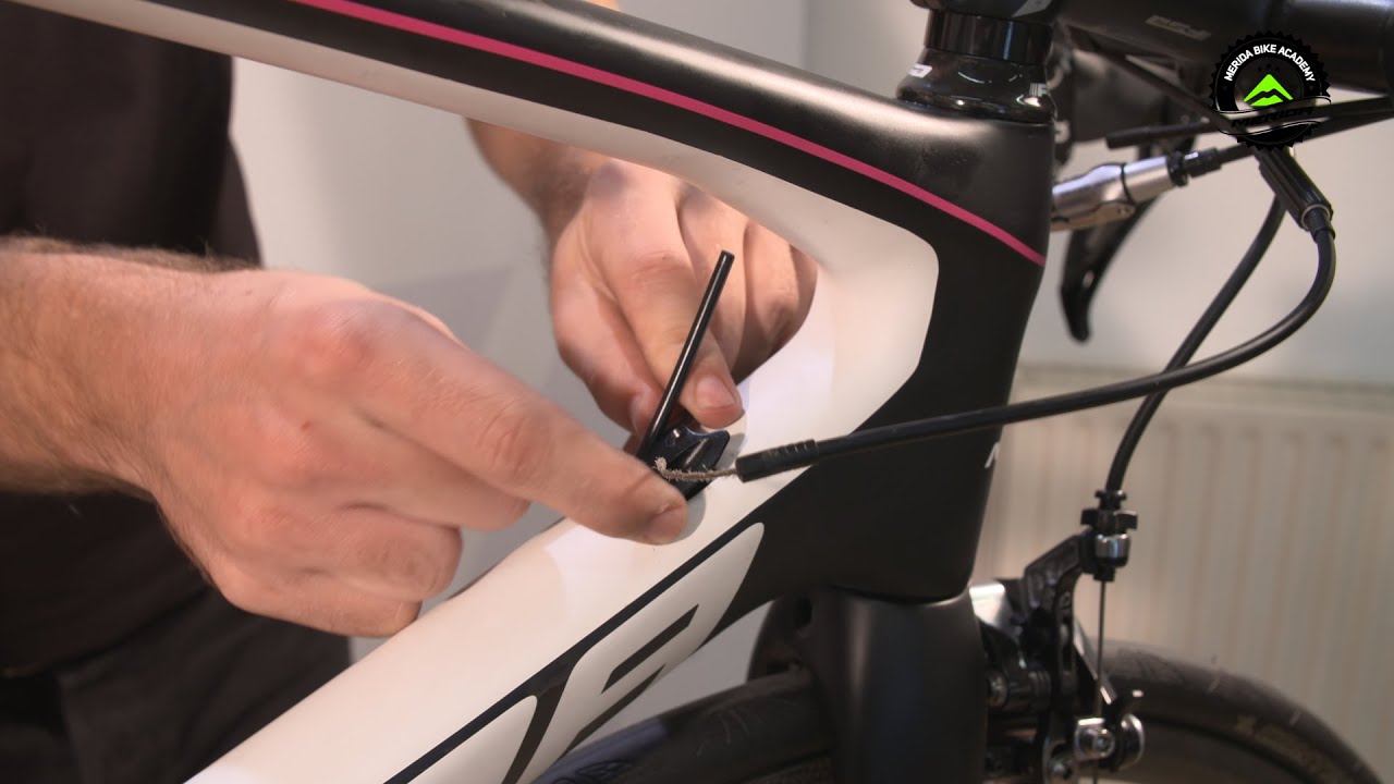 MERIDA BIKE ACADEMY – REPLACING CABLE HOUSING
