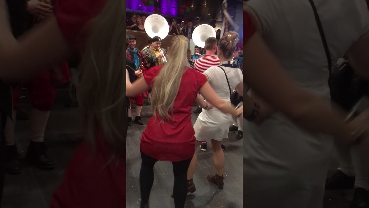Nachtfalter Schraenzer 1959 - Cheerleader2 @Köln 2018