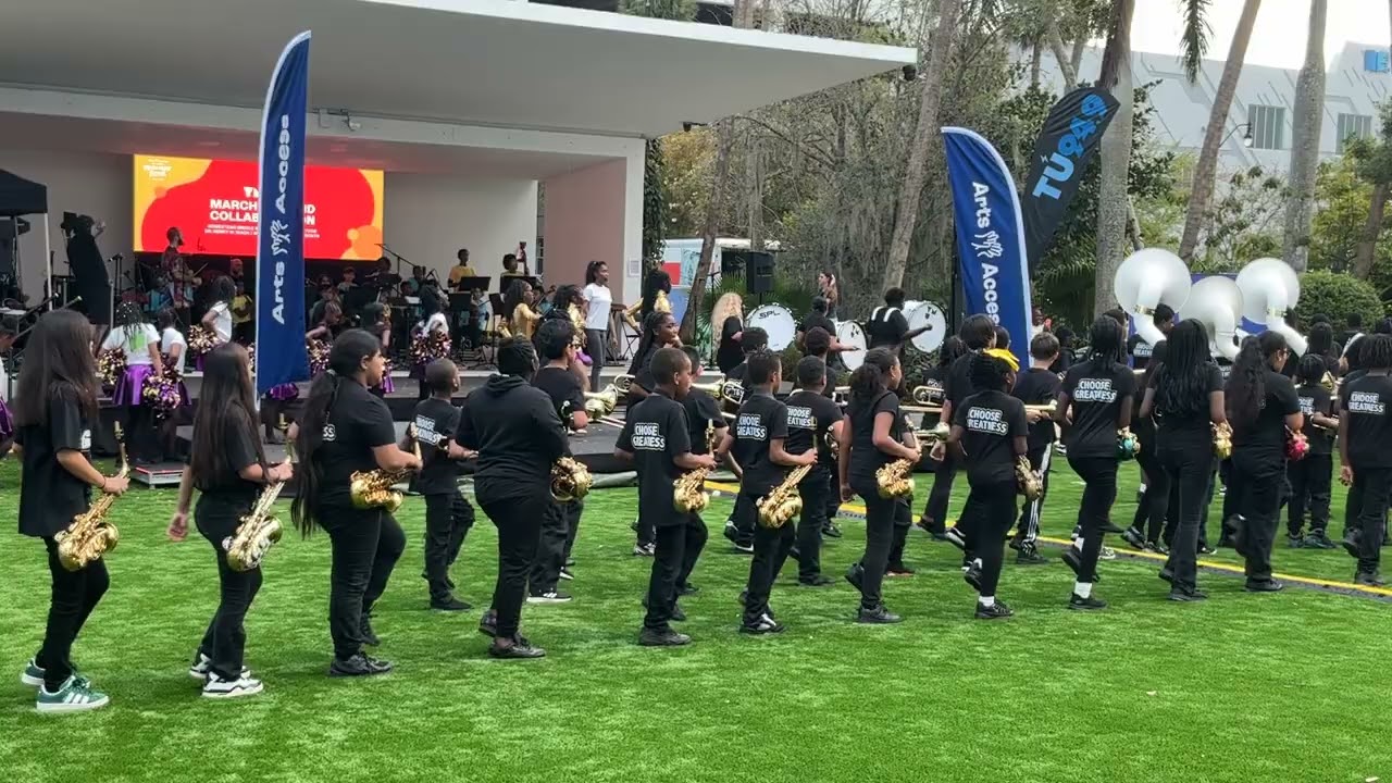 Marching Out (DHM X HMS)