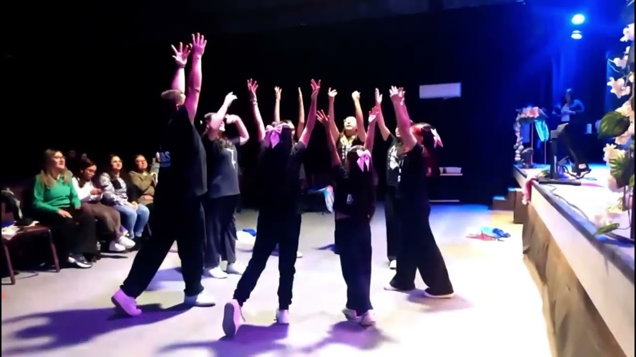 Danza “La Ola” - New Wine / Equipo de Danzas “Únete Dance” - Ictue Curanilahue 