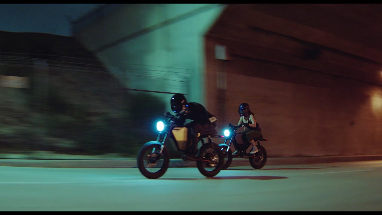 THIS IS 80V: Meet the New ONYX RCR 80V Electric Motorbike
