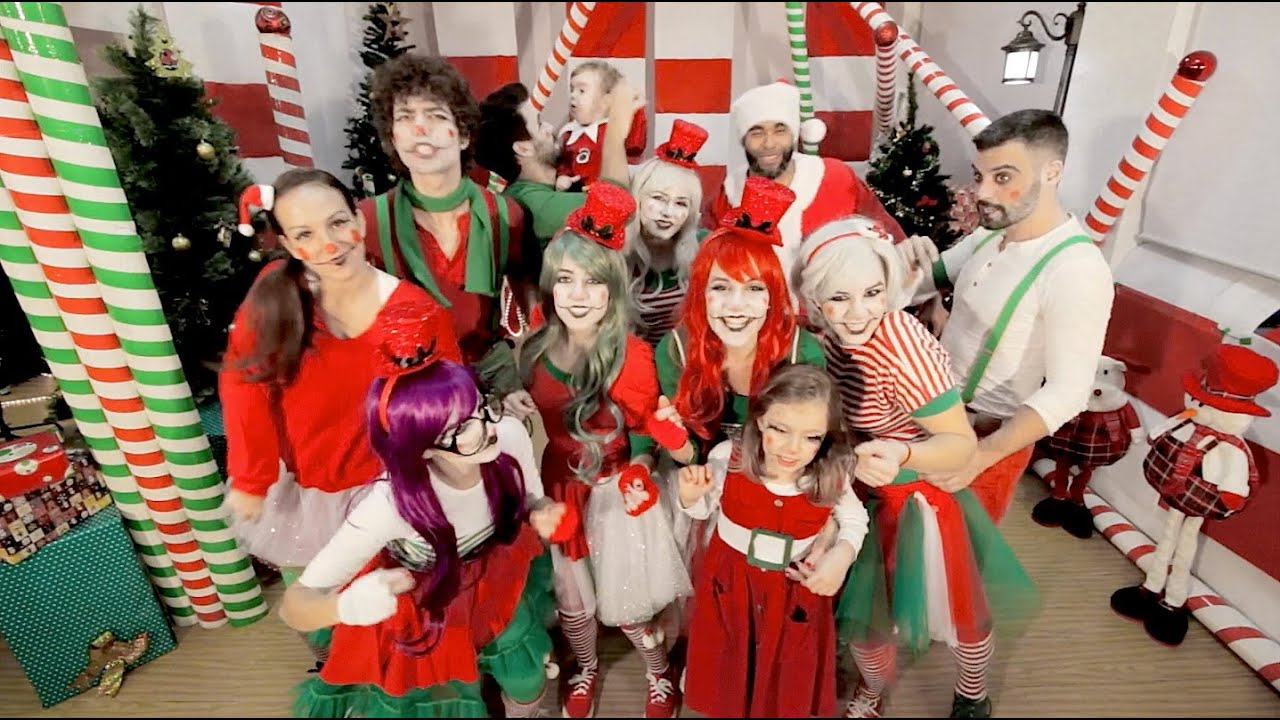 Unidance & Broken Peach - Santa Claus Is Coming To Town