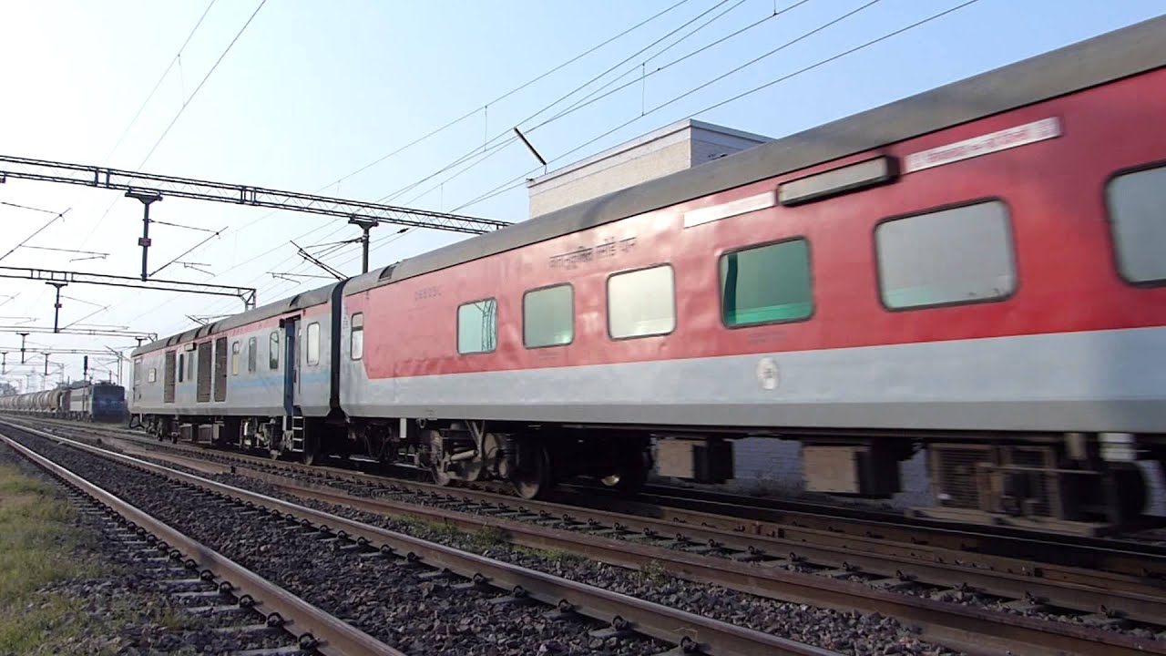 Madly Whining WAP-7 Sealdah Rajdhani Express lashes out aggression at Sikandarpur
