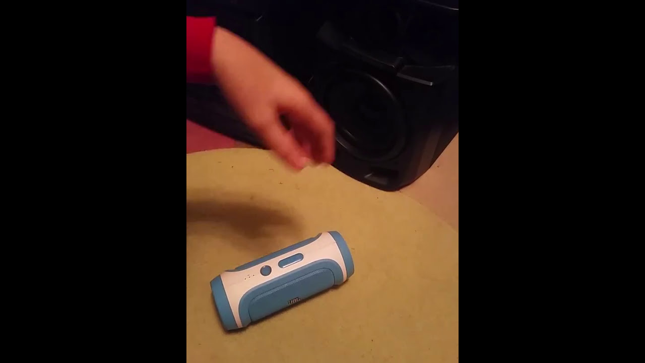 Disassembling the JBL Charge Bluetooth Speaker