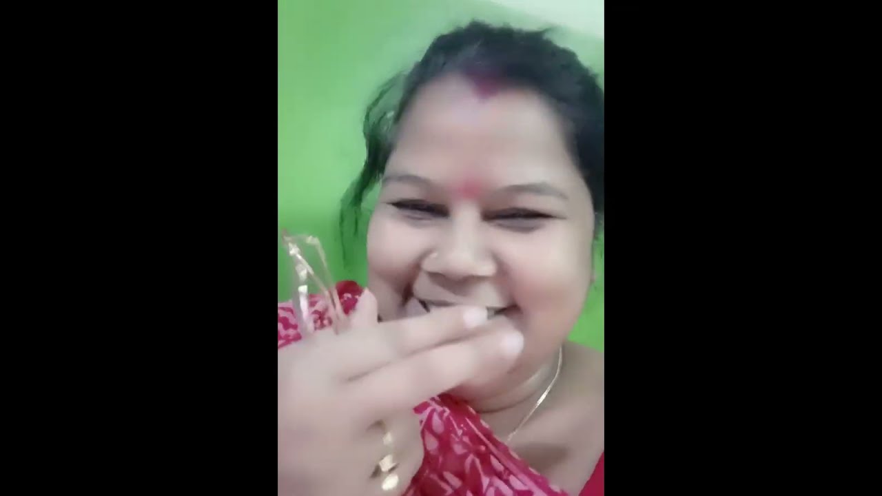 আমার আর কোনো উপায় নেই কষ্টের মধ্যে হাসি ছাড়া 😟😢@justsima6368 