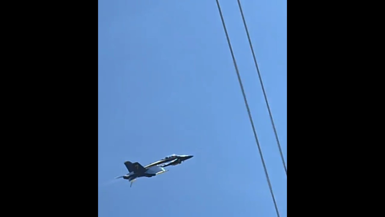 Blue Angels 7 Tailhook Down Flyby Over Driveway Rare in 10 Years