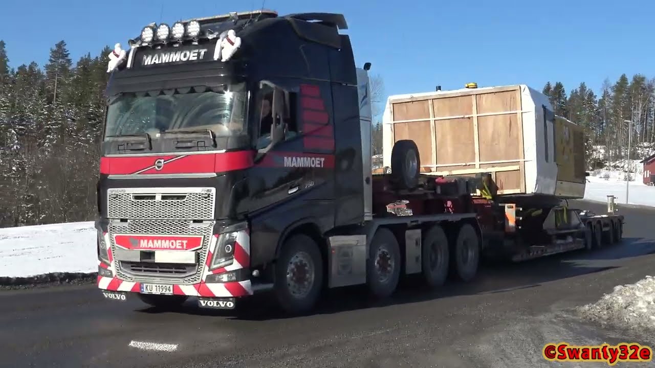4K| Volvo FH16 750 XXL 8x4 Transports The Main Part Of A CAT 6015 Excavator