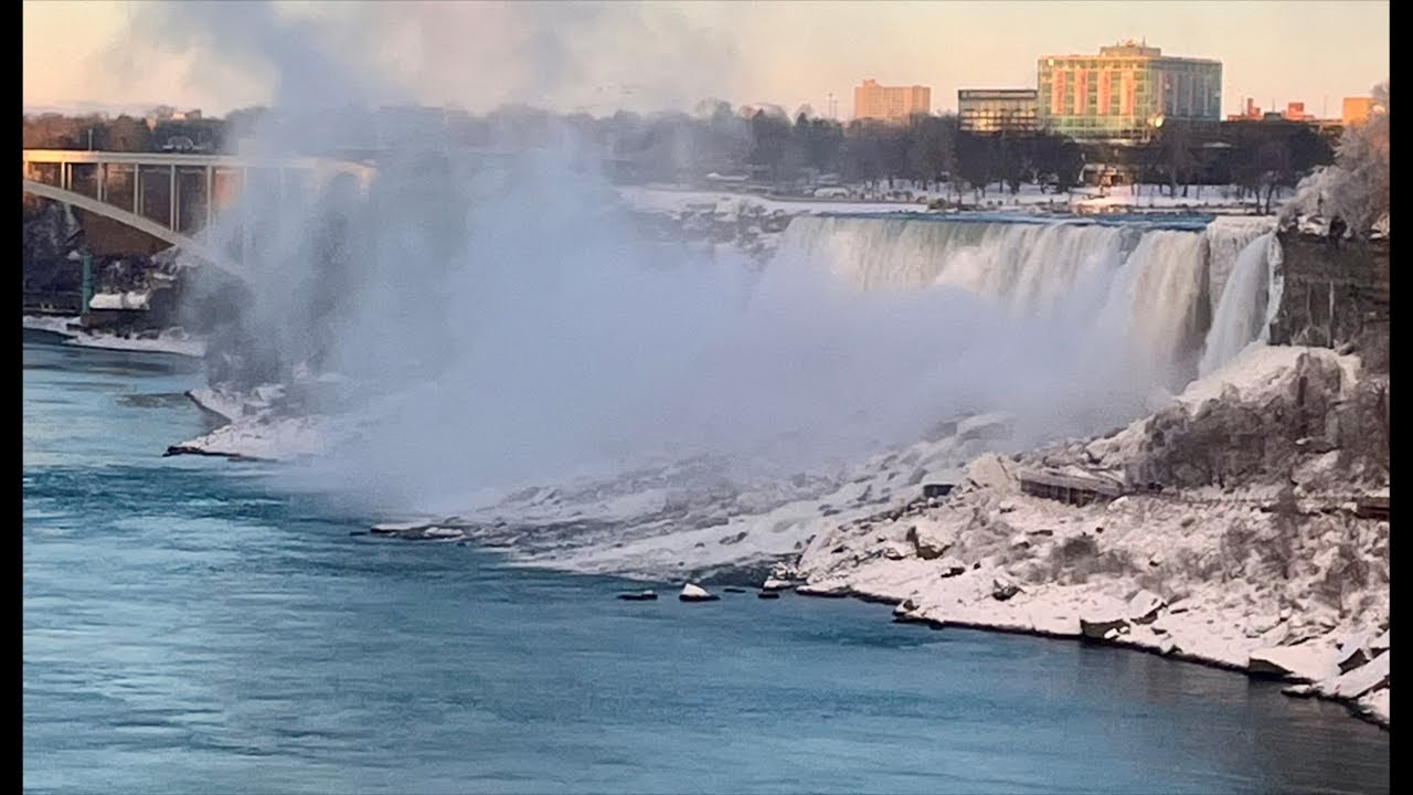 LIVE 💚 Niagara Falls CANADA 🇨🇦 City Walk To The Falls with Christine