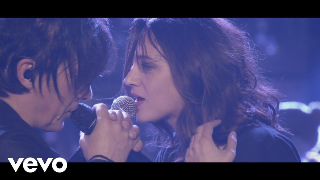 Indochine - Gloria (Alcaline, le concert au Trianon 2017) ft. Asia Argento
