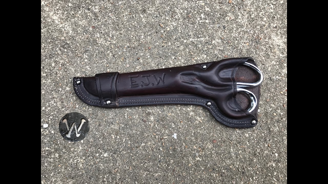 LEATHER SCISSOR SHEATH