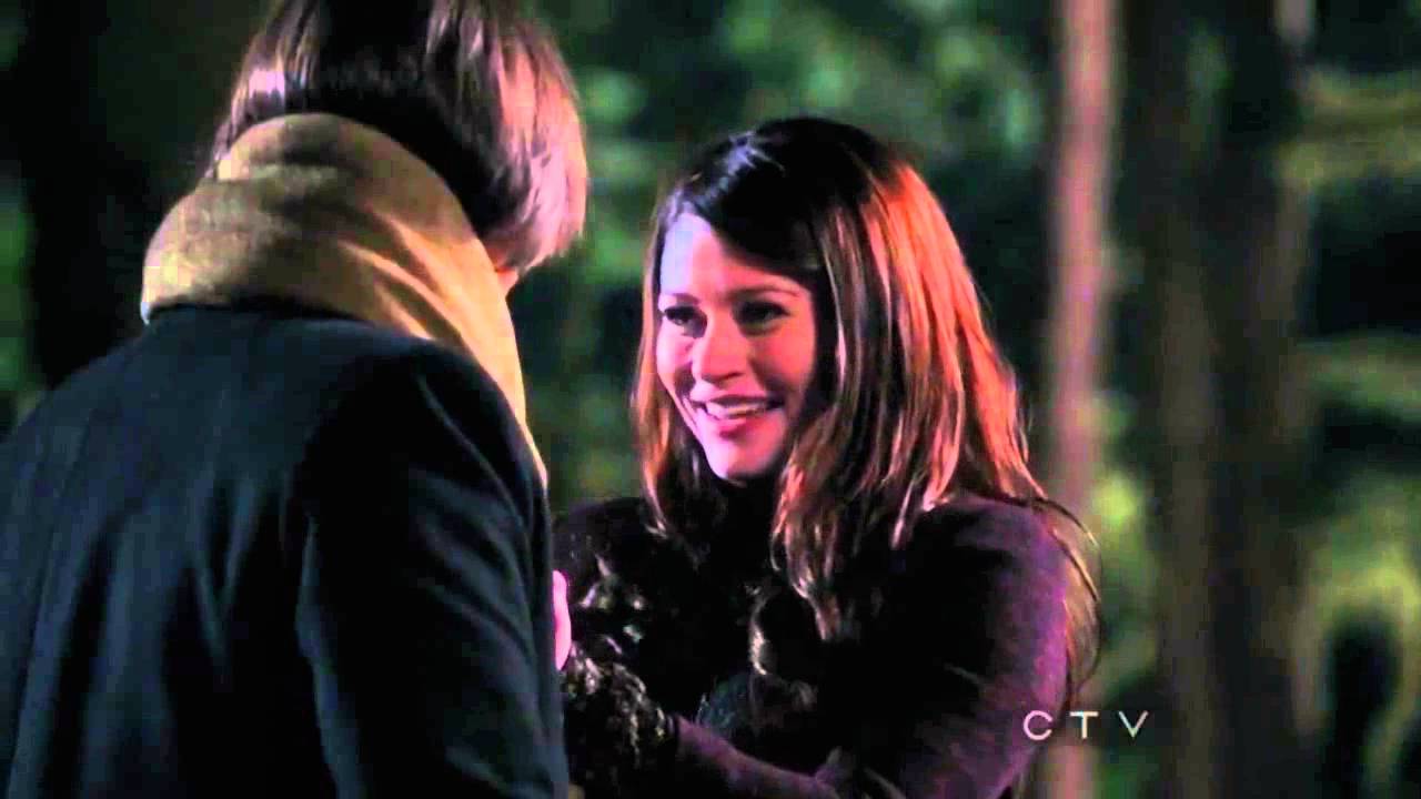 Once upon a time s02e11 Rumbelle + Hook shots belle