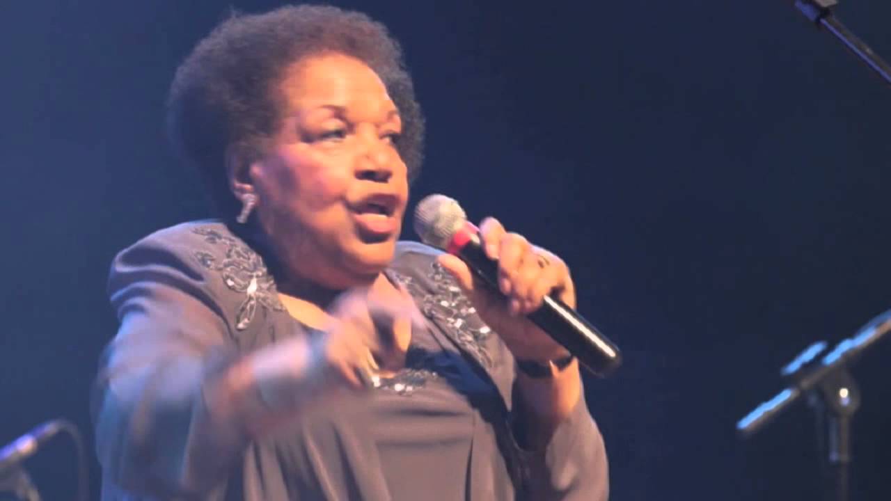 Jewell Brown sings Every Day I Have the Blues - 4º MPB Jazz (Natal)